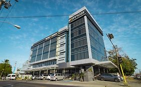 City Plaza Hotel&Suites
